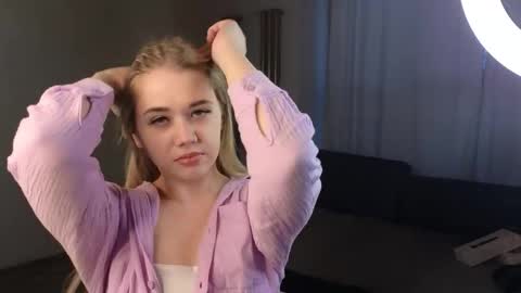 Annabel online show from November 28, 5:48 am