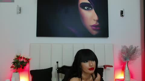 AnnaRos online show from March 9, 9:25 pm