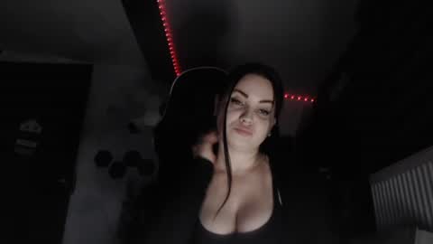 Snapshot of annebellee69 chatting on January 18, 8:09 pm annebellee69 online show from January 18, 8:09 pm