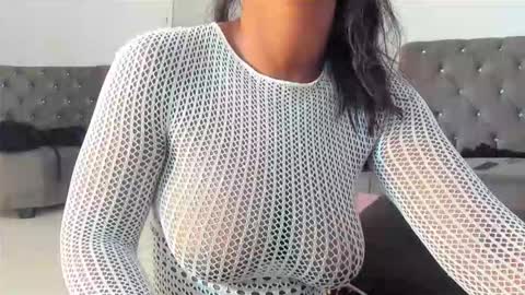 Annie  online show from January 12, 5:09 pm