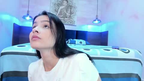 Anne online show from December 15, 3:13 am