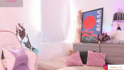 Angel online show from July 15, 7:29 pm