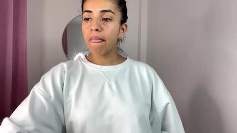 anngela online show from November 5, 5:20 am