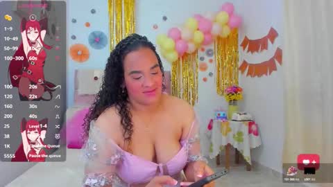 Snapshot of annie_collen chatting on September 28, 2:48 pm Anna online show from September 28, 2:48 pm