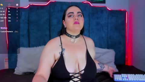Annie Sweet Cherry online show from May 17, 9:02 pm