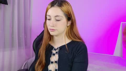 Annie online show from March 17, 1:10 am