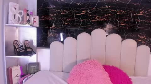 Anny online show from December 4, 9:03 pm