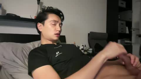 asiantwinkboy online show from December 8, 3:50 am