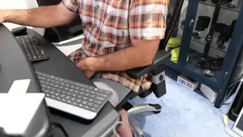 D online show from September 9, 1:00 pm