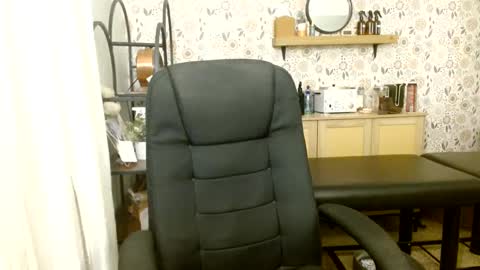 Answer4242 online show from September 27, 6:44 am