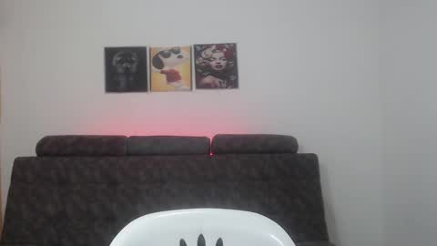 Anthonela Queen online show from March 12, 2:34 pm