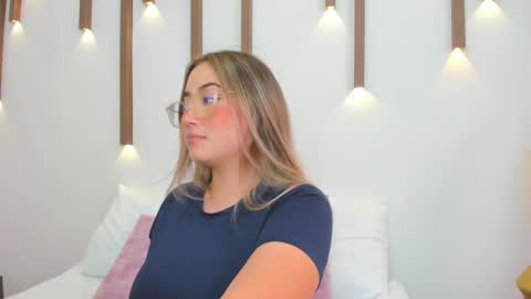 Snapshot of antonella_cutie_ chatting on February 12, 3:16 pm A N T O N E L L A online show from February 12, 3:16 pm
