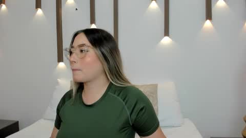 Snapshot of antonella_cutie_ chatting on January 31, 11:56 am A N T O N E L L A online show from January 31, 11:56 am
