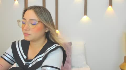 Snapshot of antonella_cutie_ chatting on February 13, 12:00 pm A N T O N E L L A online show from February 13, 12:00 pm