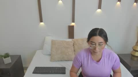 Snapshot of antonella_cutie_ chatting on January 30, 6:10 pm A N T O N E L L A online show from January 30, 6:10 pm
