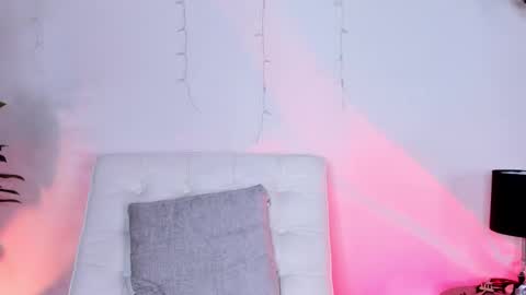 Antonia online show from March 6, 12:32 am