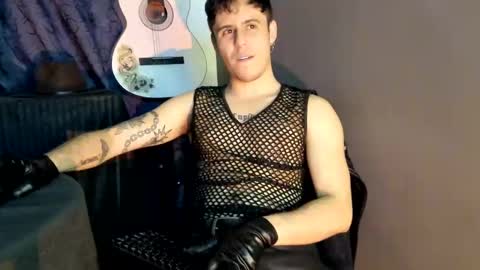 antonnello_ online show from November 19, 12:54 am