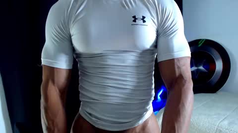 Instagram miguelangel1802  online show from September 29, 5:17 am