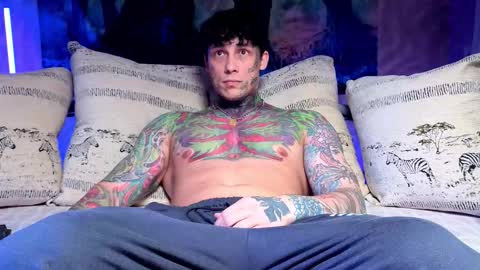 Tom online show from January 8, 6:19 am