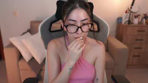 anya online show from March 3, 8:16 pm