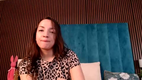 AnyaHappiness online show from April 15, 5:55 am