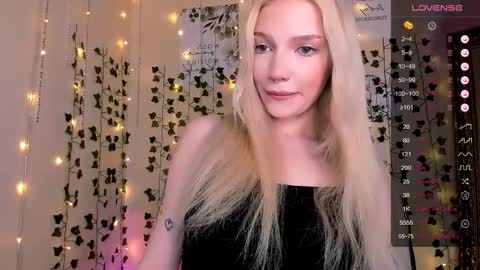 Anya online show from February 18, 8:03 am