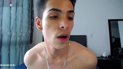 Snapshot of aodaboyy chatting on March 2, 8:29 pm aodaboy online show from March 2, 8:29 pm
