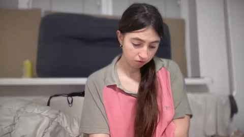 aphr0dite22 online show from March 13, 8:01 pm