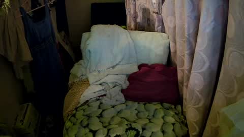 Aphrodity Rox online show from July 17, 2:24 am