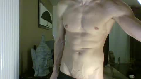 Snapshot of apollonfitx_69 chatting on March 11, 12:44 am apollonfitx_69 online show from March 11, 12:44 am