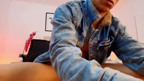 apolo_crus online show from October 13, 4:14 am