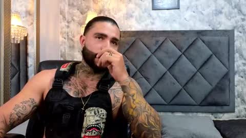 Snapshot of apolo_rousse chatting on September 16, 11:08 pm Apolo online show from September 16, 11:08 pm
