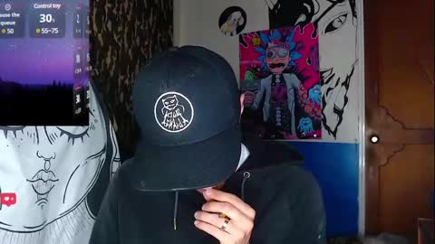 Snapshot of apolo_s chatting on February 26, 3:57 am Andres online show from February 26, 3:57 am