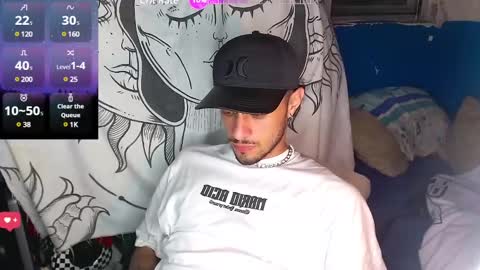 Snapshot of apolo_s chatting on December 27, 5:42 am Andres online show from December 27, 5:42 am
