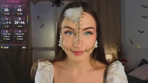 Vicki online show from October 31, 9:21 am