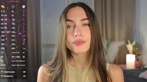 Snapshot of appleeepie chatting on September 22, 9:35 am Vicki online show from September 22, 9:35 am