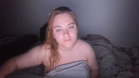 appleyummybuns online show from June 24, 8:27 pm