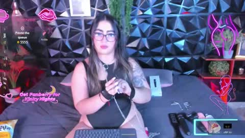 apprilfoxx online show from November 29, 4:58 pm