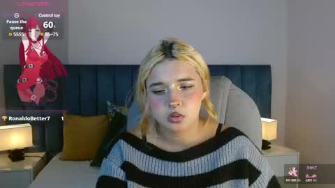 Snapshot of april__bunny chatting on February 19, 7:05 pm April Bunny online show from February 19, 7:05 pm
