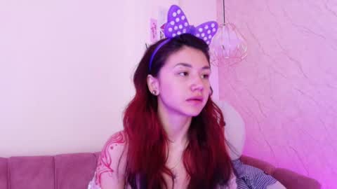 Snapshot of april_bennett chatting on September 17, 12:30 pm online show from September 17, 12:30 pm