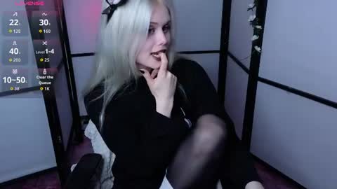 Hazy online show from June 24, 9:05 am
