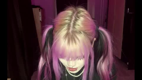 Alice D online show from May 1, 9:20 pm