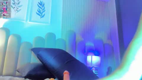 Snapshot of aqua_mara chatting on October 13, 5:31 am mara online show from October 13, 5:31 am