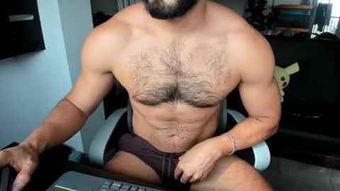 T. online show from April 6, 1:01 pm