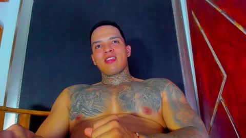 AquilesElpapi online show from March 14, 4:38 am