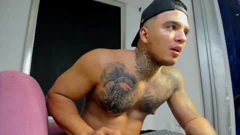 AquilesElpapi online show from September 18, 6:06 am