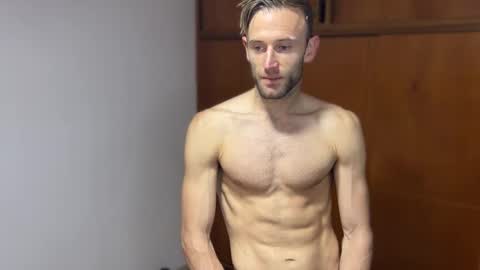 Aquilesmade online show from December 28, 3:59 pm