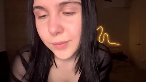 Emi online show from February 26, 4:54 pm