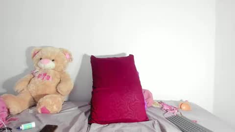 Snapshot of arantza_hill chatting on March 9, 8:29 am Arantza Hill online show from March 9, 8:29 am