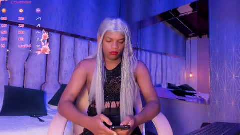 Snapshot of ari_monet chatting on February 27, 11:39 am ARI online show from February 27, 11:39 am